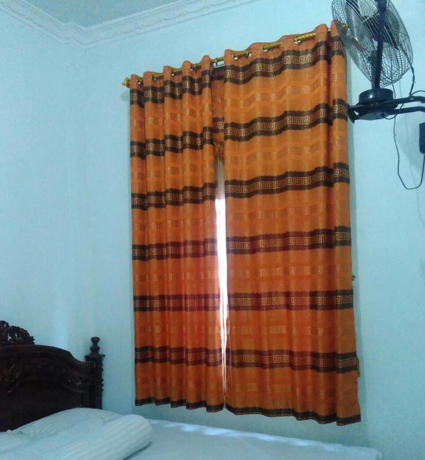 Wisma Kahyangan Baubau Exteriör bild